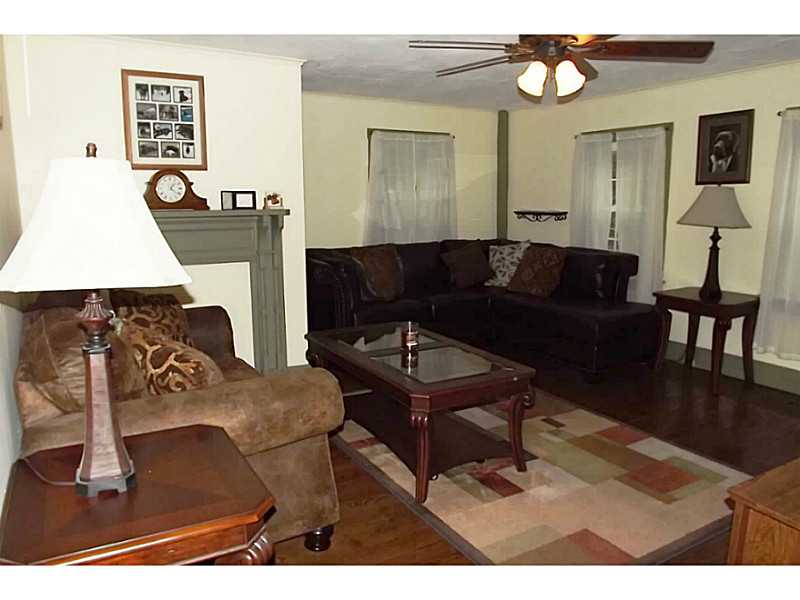 69 Pulaski Road Glocester, RI 02814 - Photo 5 of 24 Living Room.
