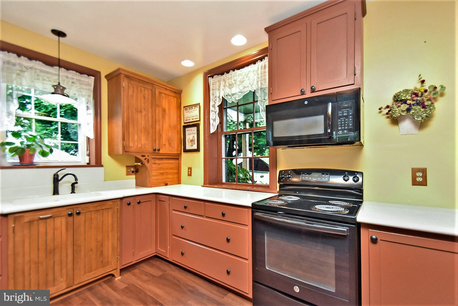 586 Laudermilch Road Hershey, PA 17033 - Photo 11 of 66 Gallery Image 11