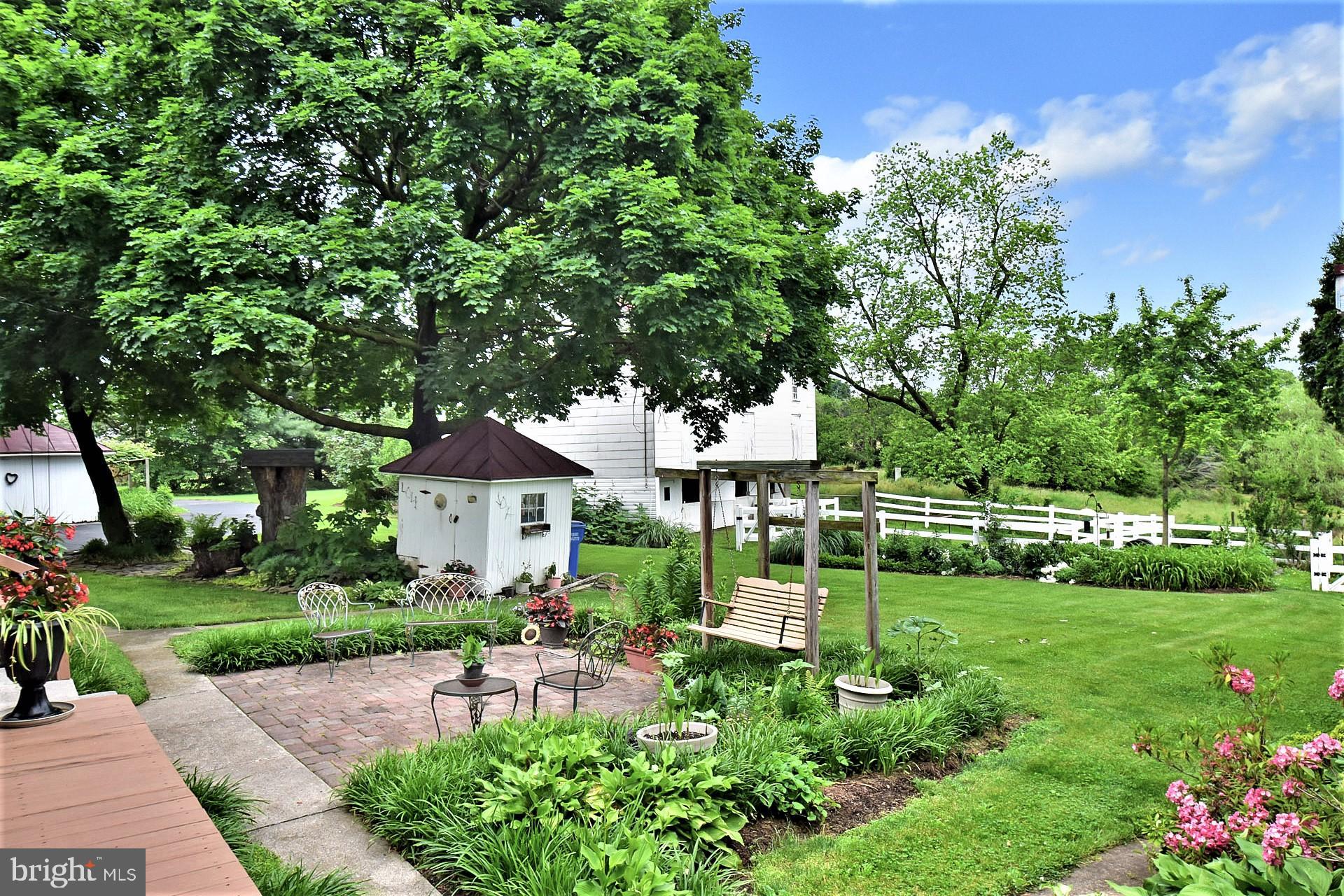 586 Laudermilch Road Hershey, PA 17033 - Photo 4 of 66 Gallery Image 4