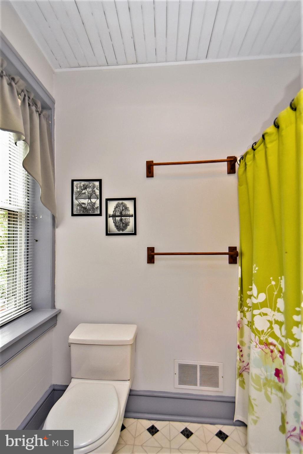 586 Laudermilch Road Hershey, PA 17033 - Photo 37 of 66 Gallery Image 37