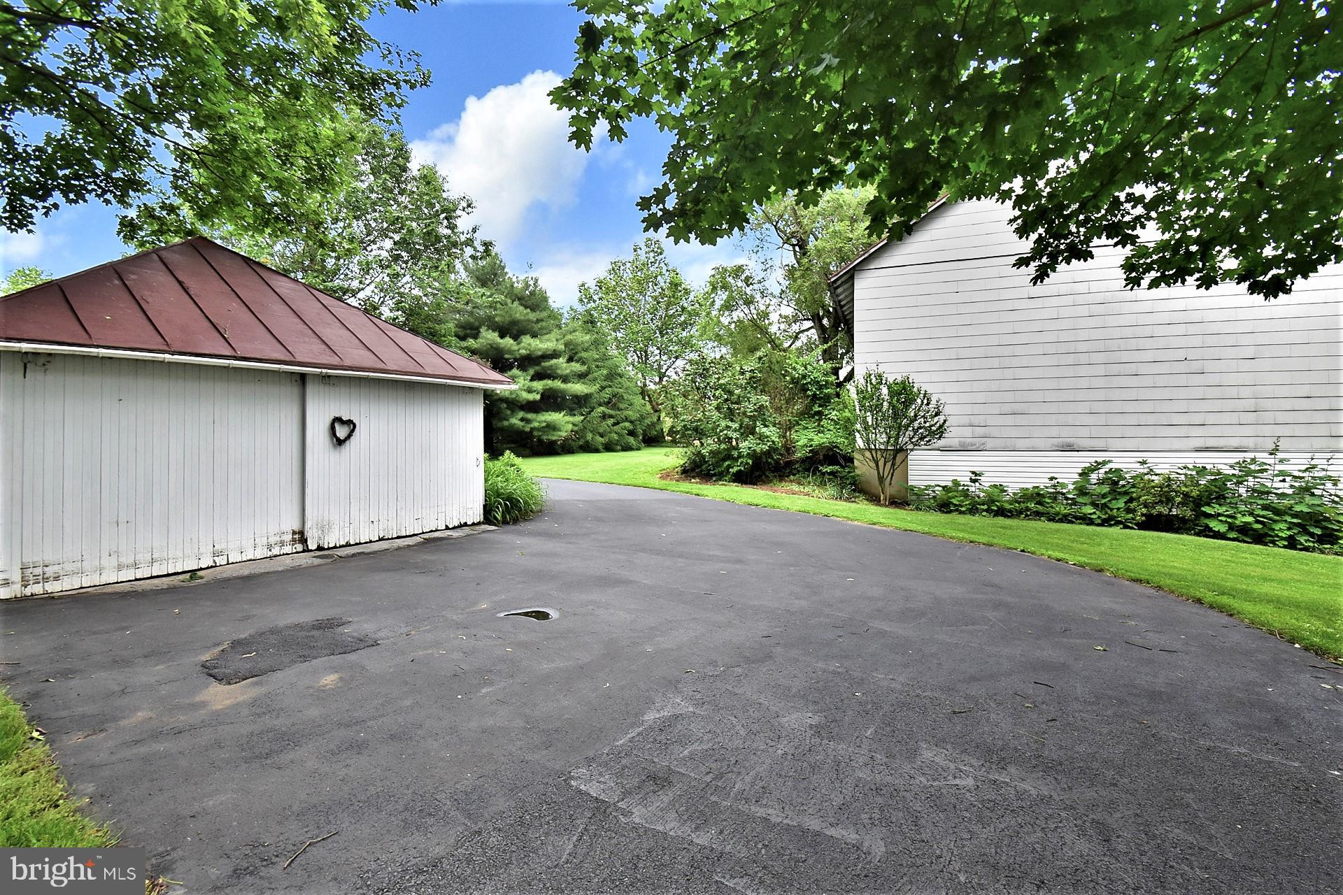 586 Laudermilch Road Hershey, PA 17033 - Photo 66 of 66 Gallery Image 66