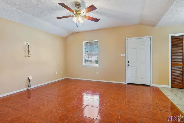 $1,350 | 8578 Longwood View Avenue, Baton Rouge, LA 70810