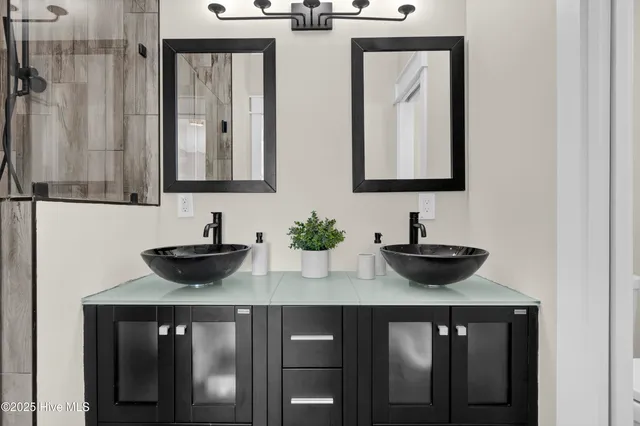 $1,570,000 | 1017 Mallard Bay Drive, Hampstead, NC 28443