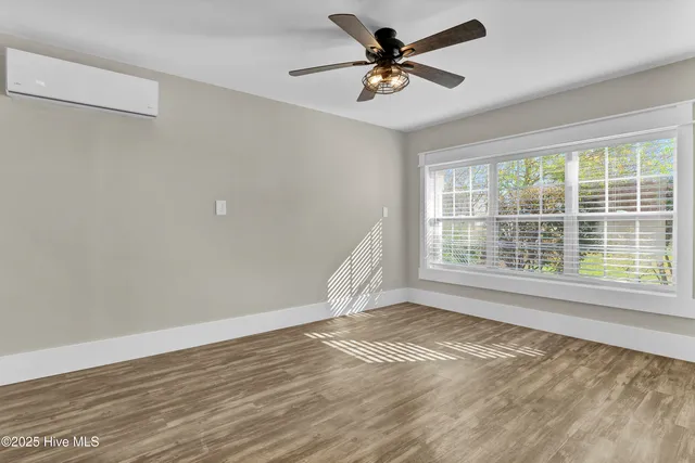 $1,570,000 | 1017 Mallard Bay Drive, Hampstead, NC 28443