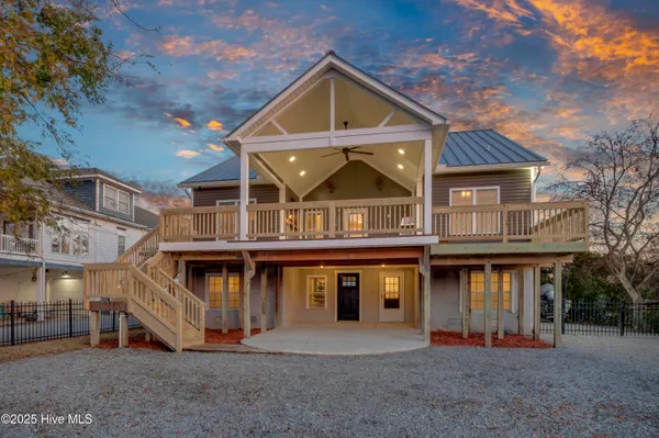 $1,499,000 | 1017 Mallard Bay Drive, Hampstead, NC 28443