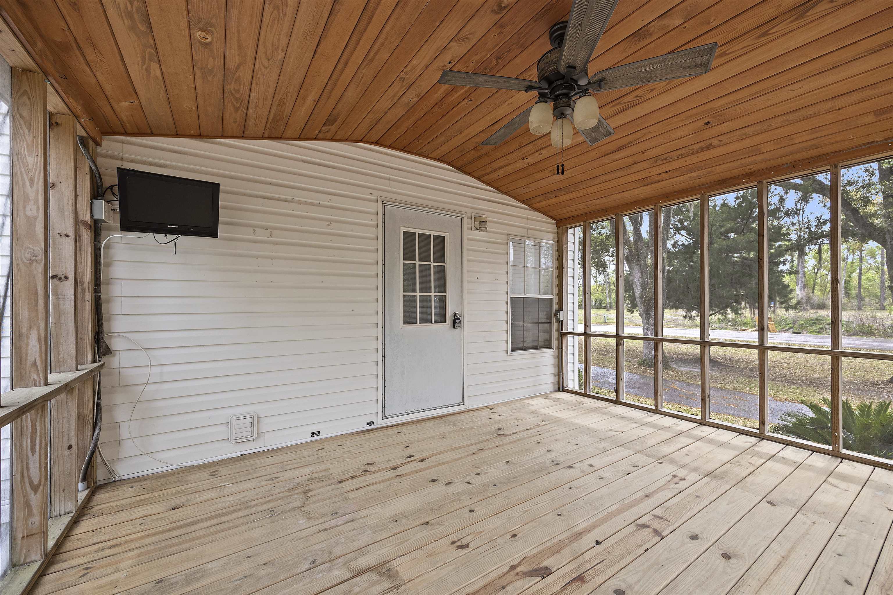 106 Crit Jones Drive Perry, FL 32348 - Photo 12 of 41