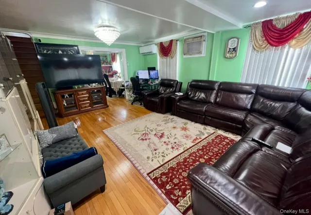 $849,990 | 93-53 207th Street | Bellaire West Ward