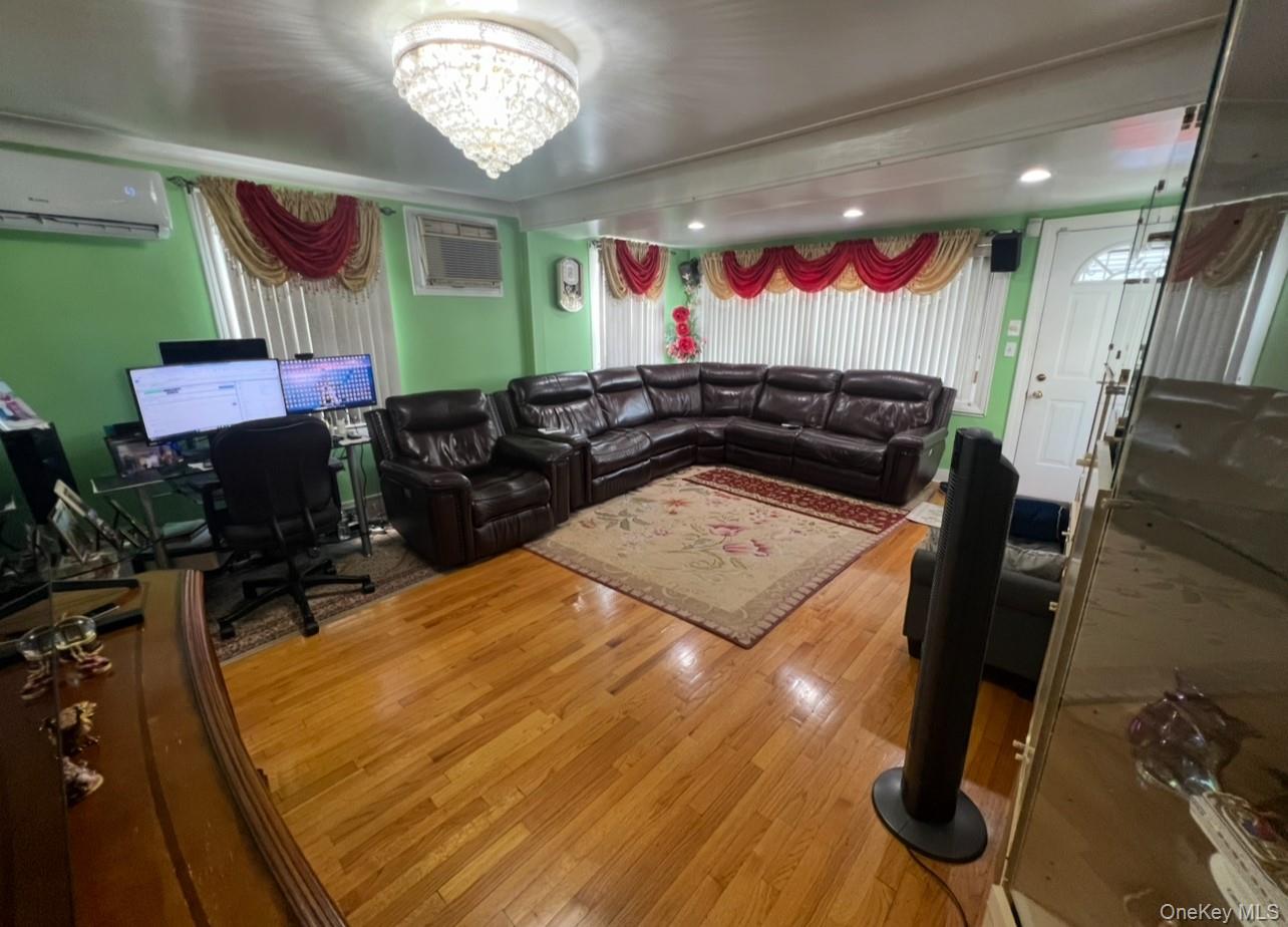 93-53 207th Street Queens, NY 11428 - Photo 15 of 36 a room with musical instruments