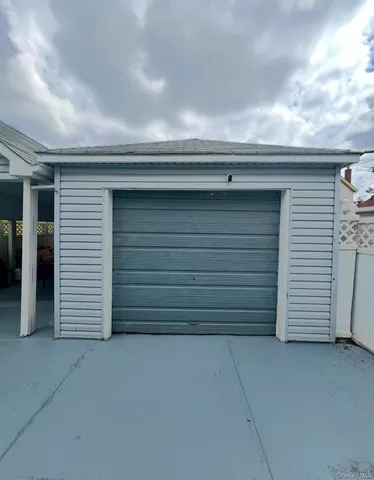 $849,990 | 93-53 207th Street | Bellaire West Ward