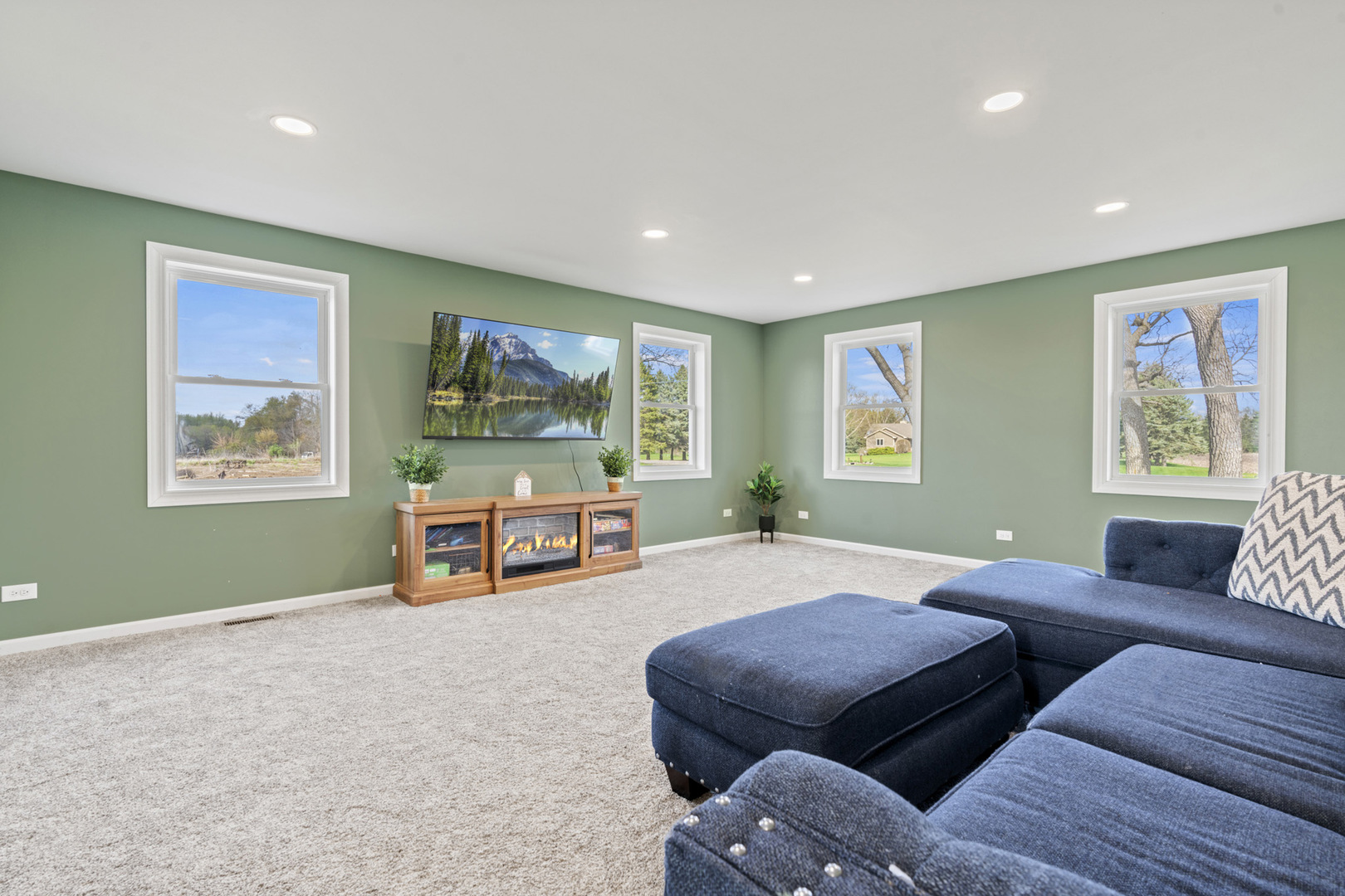 3617 Raycraft Road Woodstock, IL 60098 - Photo 11 of 48 Gallery Image 11