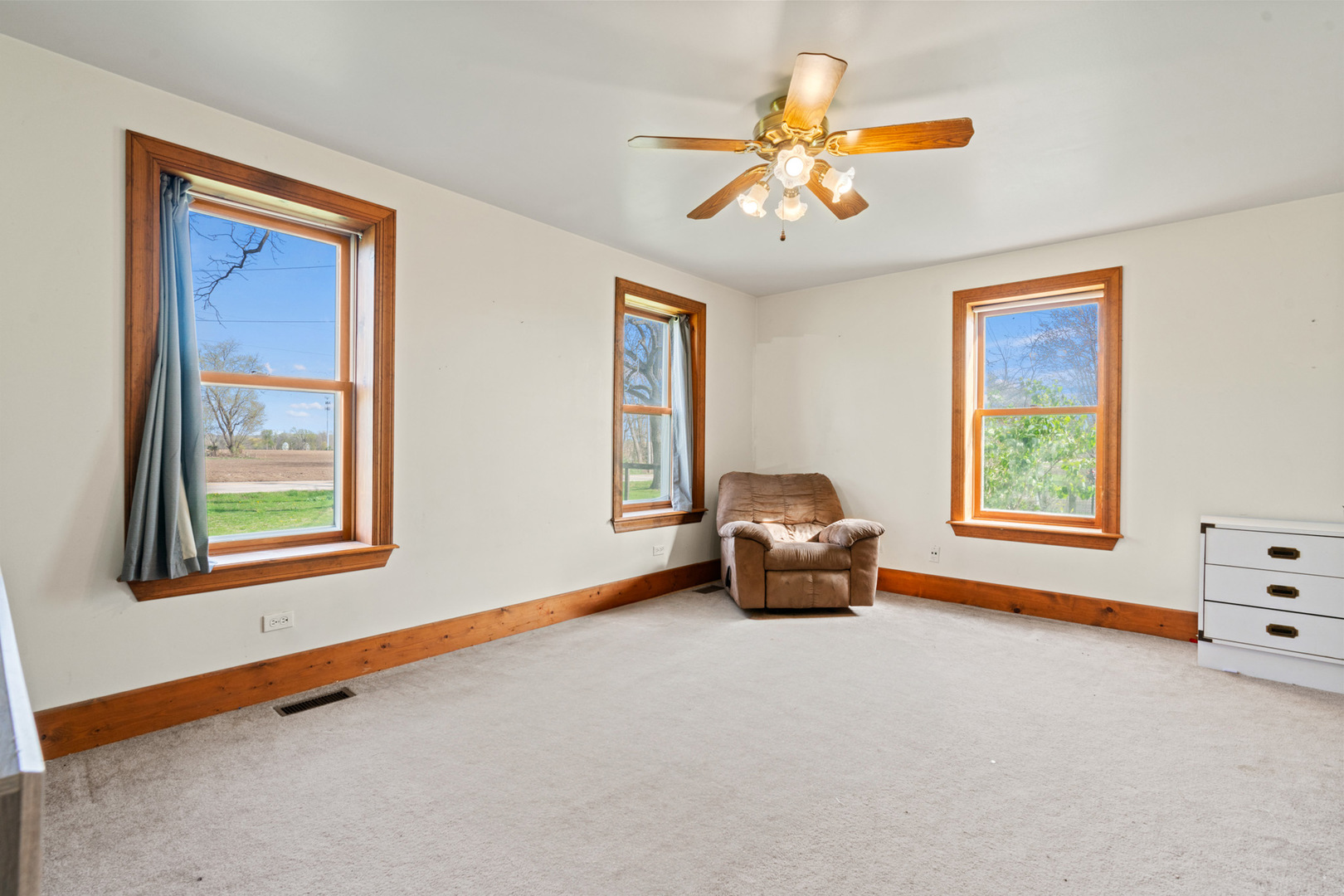 3617 Raycraft Road Woodstock, IL 60098 - Photo 16 of 48 Gallery Image 16