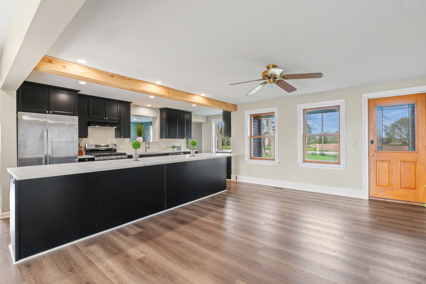 3617 Raycraft Road Woodstock, IL 60098 - Photo 9 of 48 Gallery Image 9