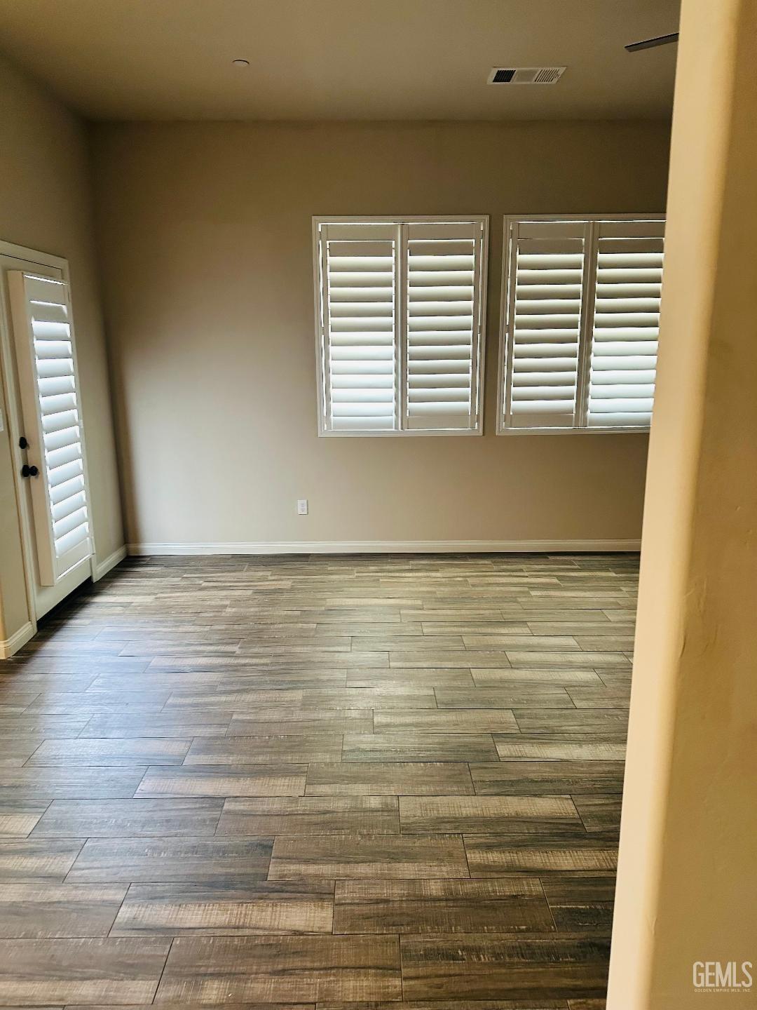 Undisclosed Address Bakersfield, CA 93314 - Photo 17 of 32 a view of room and window