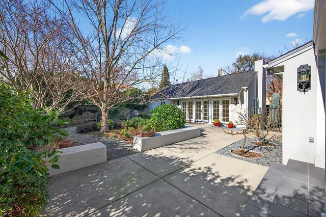 $1,985,000 | 1020 46th Street, Sacramento, CA 95819