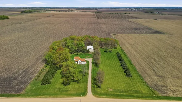 $349,500 | 47473 200th Street, Easton, MN 56025