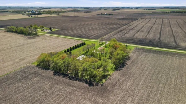 $349,500 | 47473 200th Street, Easton, MN 56025