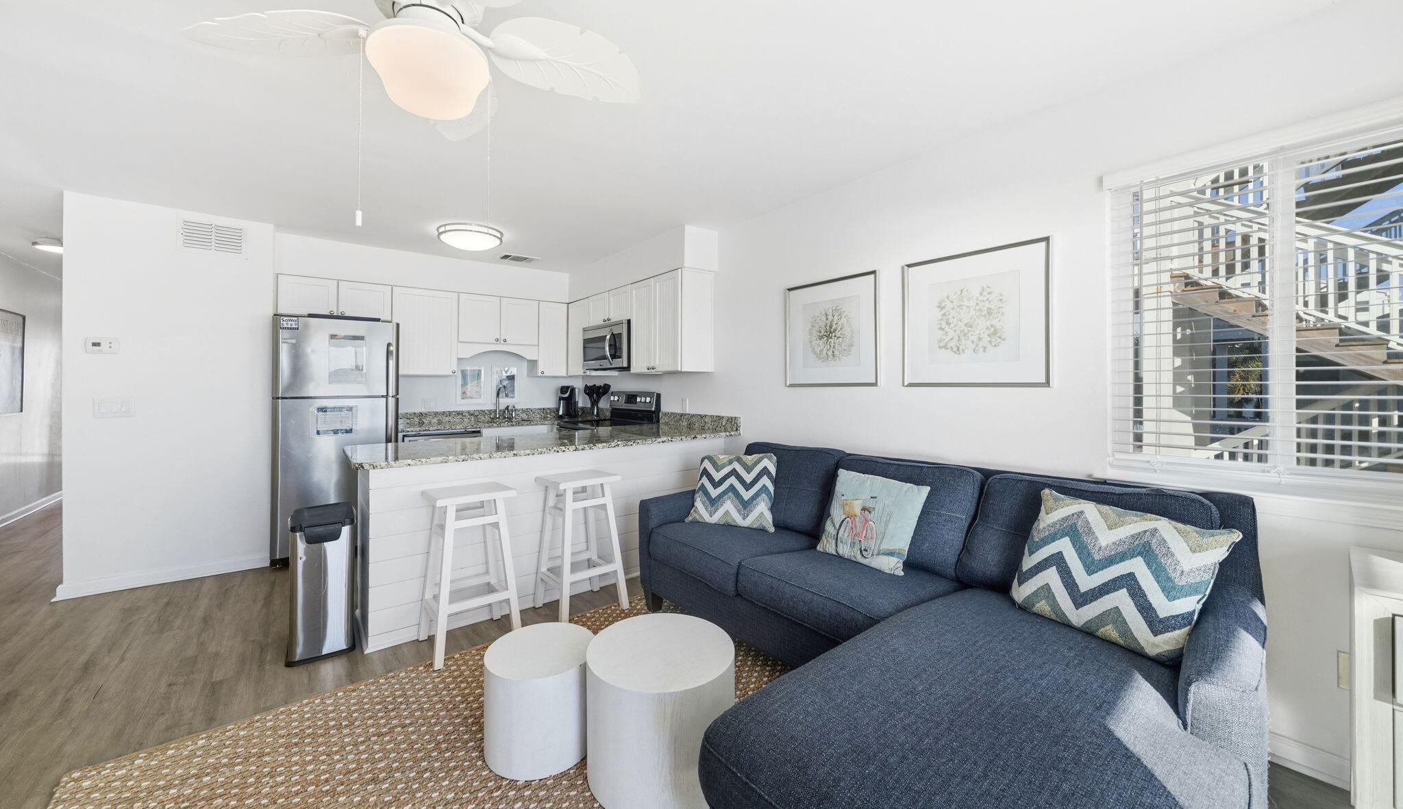 627 Eastern Lake Road, Unit 4 Santa Rosa Beach, FL 32459 - Photo 7 of 35 Living Room