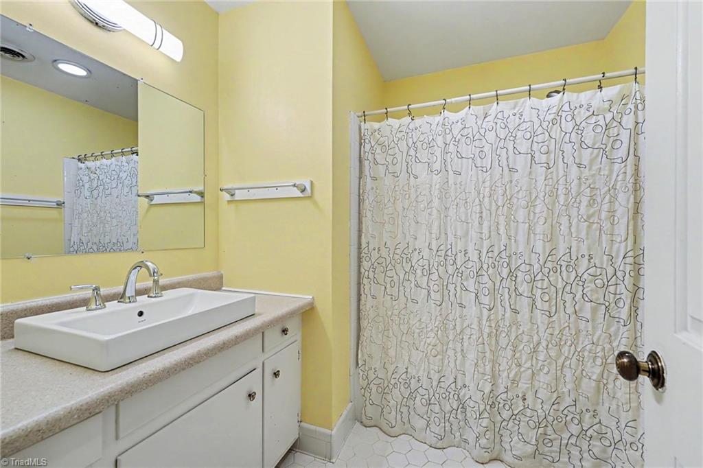 1801 Dantzler Road High Point, NC 27265 - Photo 34 of 47