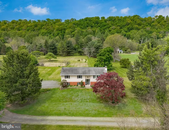 $695,000 | 1 Cross Creek Lane, Upper Black Eddy, PA 18972
