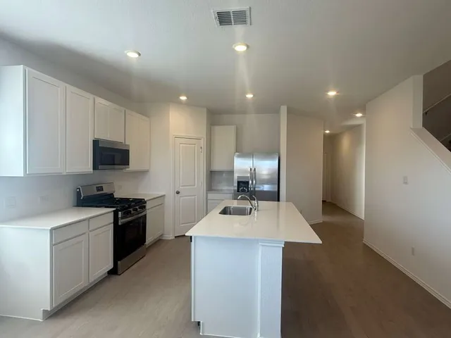 $2,899 | 18030 Prairie Falcon Way, Pflugerville, TX 78660