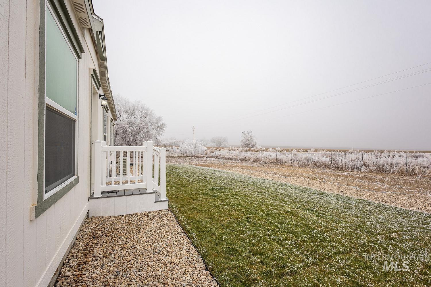 21568 Market Road Parma, ID 83660 - Photo 15 of 22 View of grassy yard
