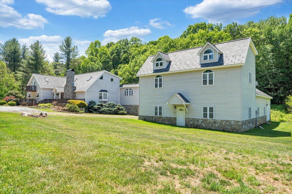 674 Old Furnace Road Southwest Floyd, VA 24091 - Photo 3 of 103 003-MIB06729