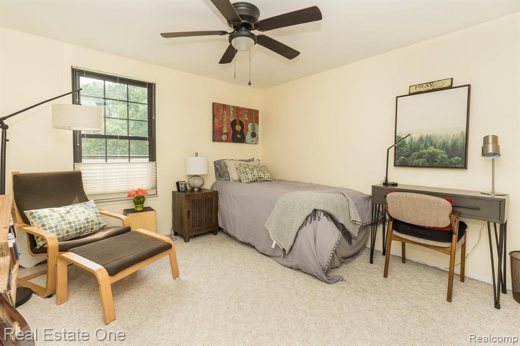 1918 Burning Bush Court Rochester Hills, MI 48309 - Photo 20 of 32