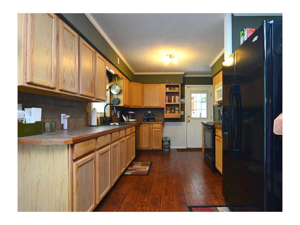 31 Michael Road Binghamton, NY 13901 - Photo 4 of 22 Gallery Image 4