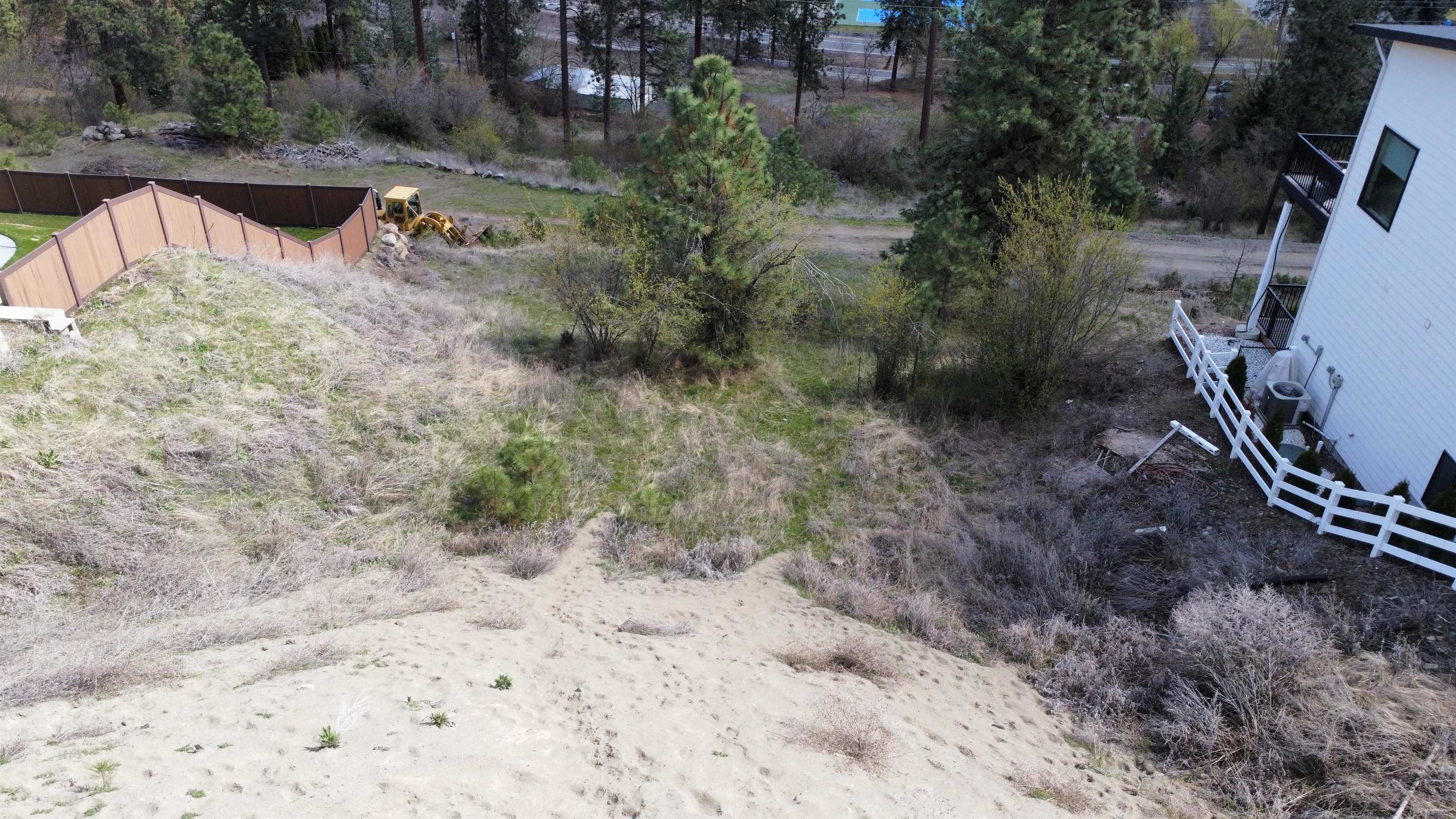 7520 North Cedar Road Spokane, WA 99208 - Photo 7 of 9