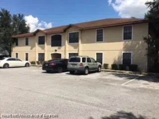 $1,050 | 1009 West Pleasant Street, Avon Park, FL 33825