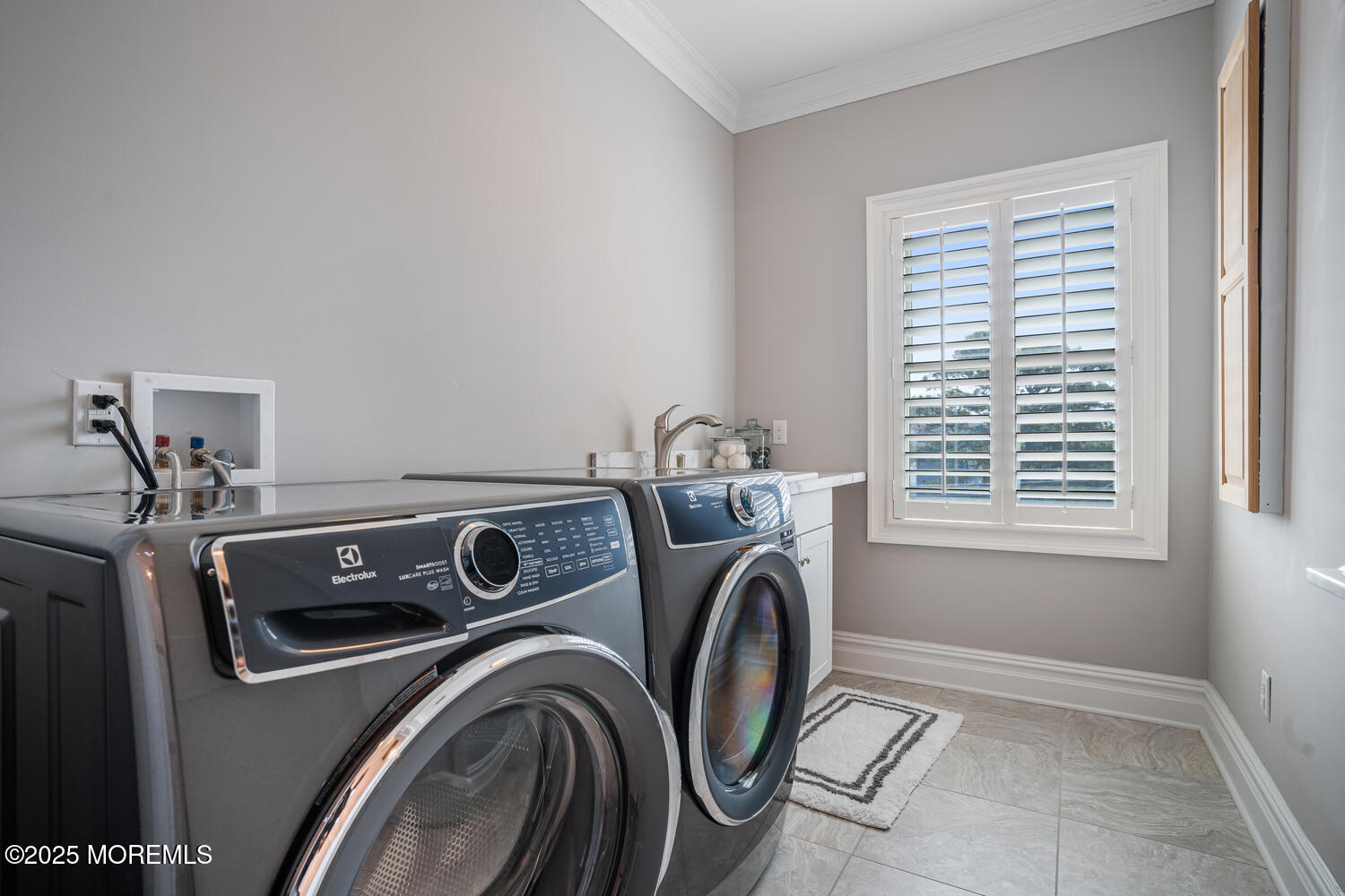 47 Pershing Boulevard Lavallette, NJ 08735 - Photo 33 of 44 a utility room with dryer and washer