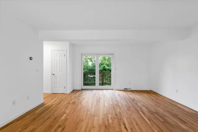 $299,000 | 204 New Haven Avenue, Unit 2G, Derby, CT 06418