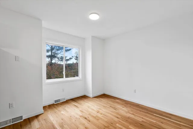 $299,000 | 204 New Haven Avenue, Unit 2G, Derby, CT 06418