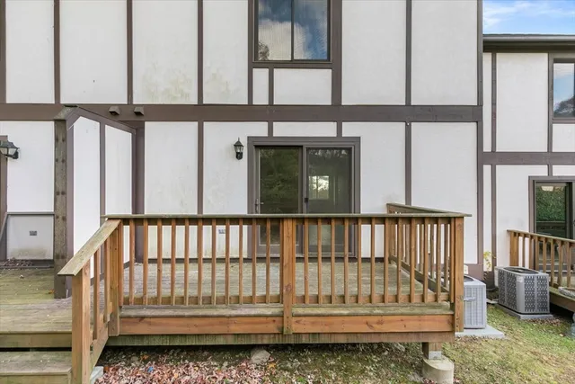 $299,000 | 204 New Haven Avenue, Unit 2G, Derby, CT 06418