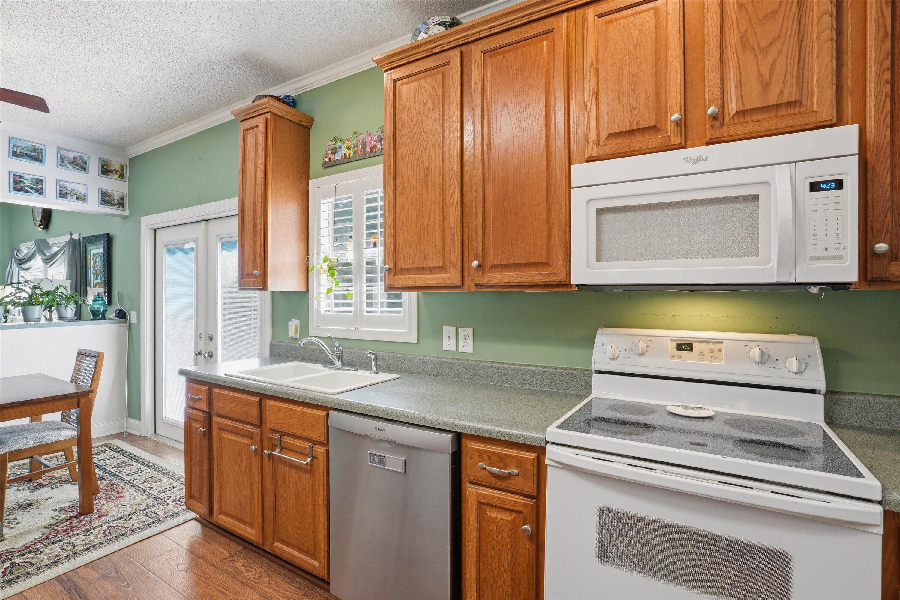 116 Sparrow Street Bonneau, SC 29431 - Photo 15 of 65