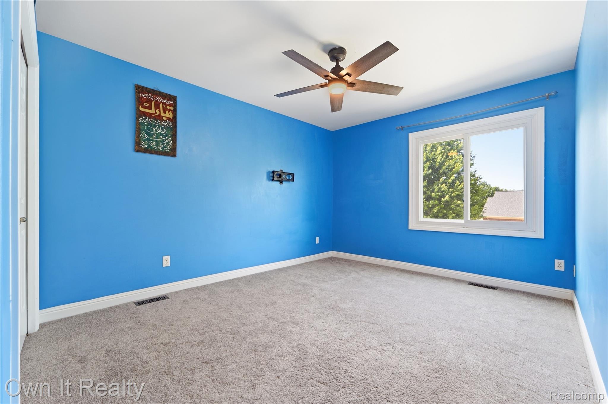 48280 Gladstone Road Canton, MI 48188 - Photo 41 of 59 DSC04479.jpg