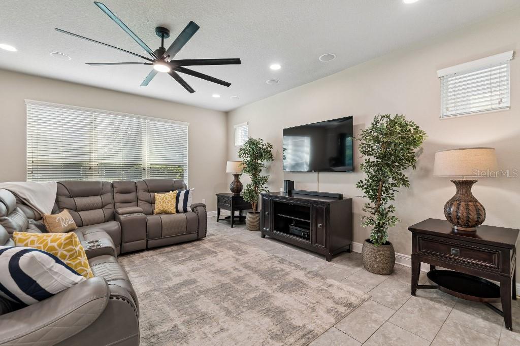 14304 Parkside Ridge Way Lithia, FL 33547 - Photo 9 of 47