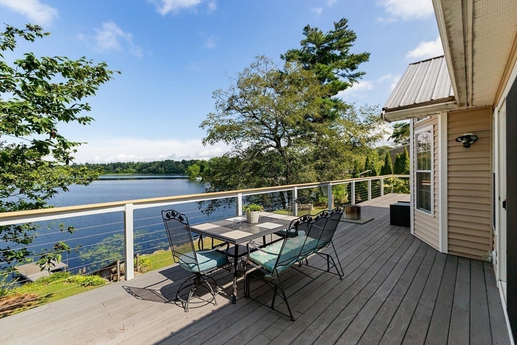 214 Echo Cove Road Hamilton, MA 01982 - Photo 6 of 34 Gallery Image 6