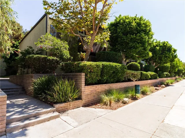$3,495 | 4832 Hollow Corner Road, Unit 198, Culver City, CA 90230