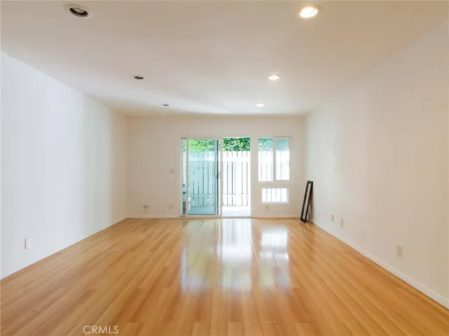 $3,495 | 4832 Hollow Corner Road, Unit 198, Culver City, CA 90230