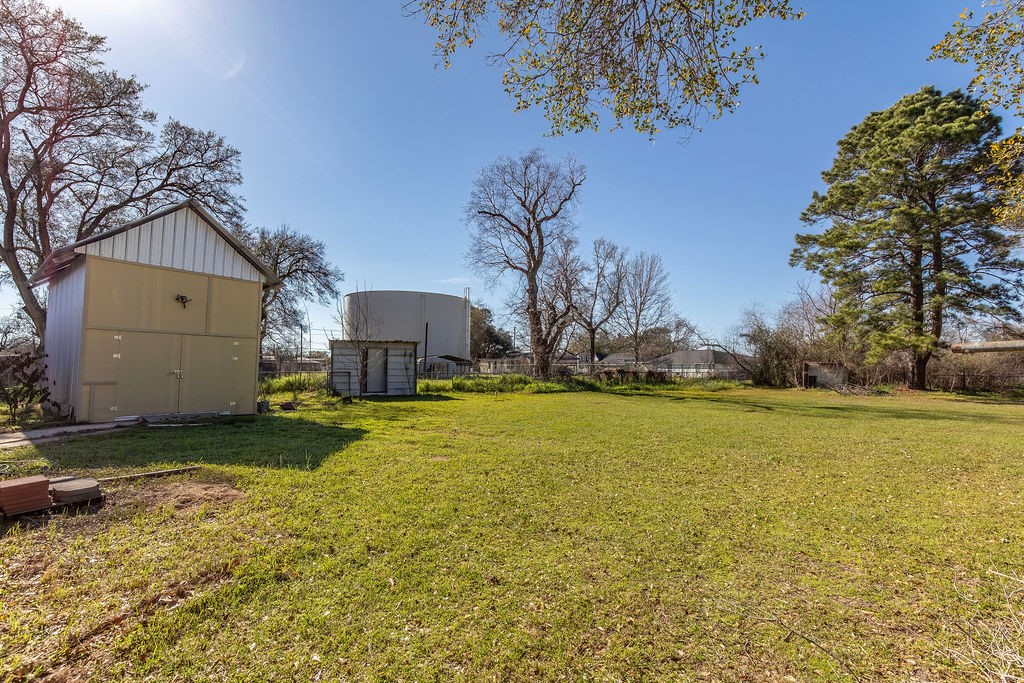 236 Old San Felipe Road Sealy, TX 77474 - Photo 20 of 20 Back yard