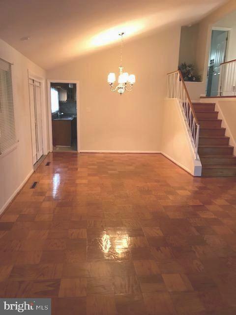 815 Hopewood Road Baltimore, MD 21208 - Photo 4 of 20 Dining Rm / Living Rm