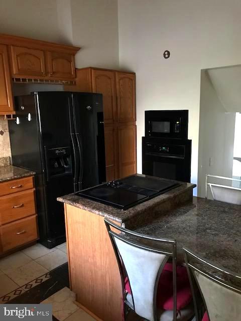 815 Hopewood Road Baltimore, MD 21208 - Photo 8 of 20 Kitchen