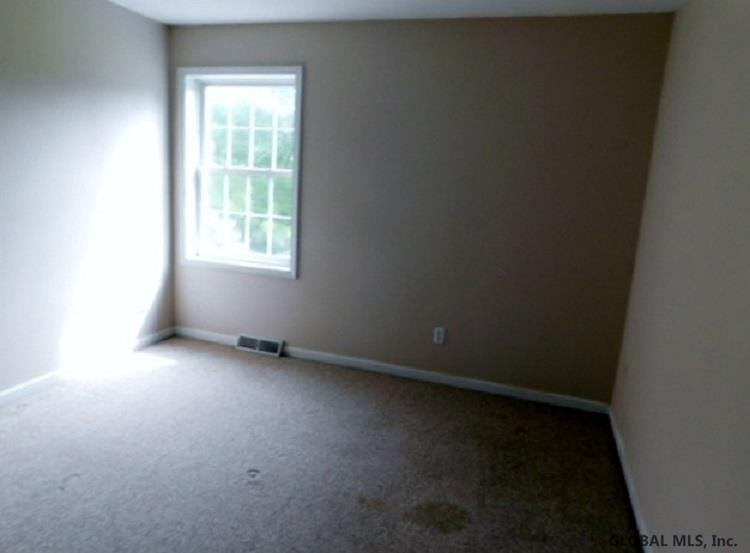 2180 River Road Niskayuna, NY 12309 - Photo 11 of 23 Photo 12