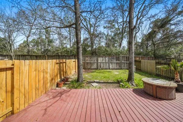 $285,000 | 157 Summerhaze Circle, The Woodlands, TX 77382