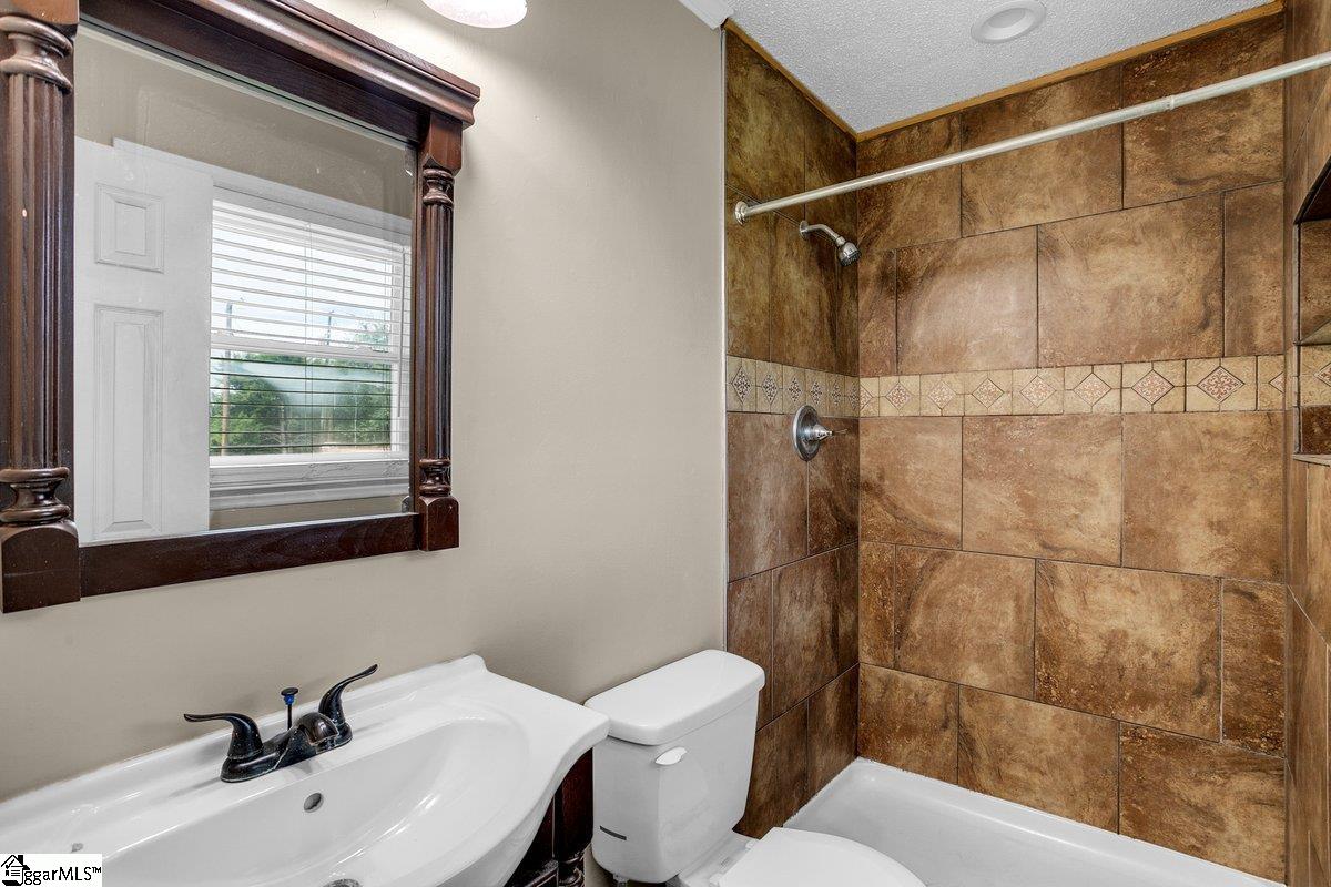 220 Oak Street Chesnee, SC 29323 - Photo 19 of 38