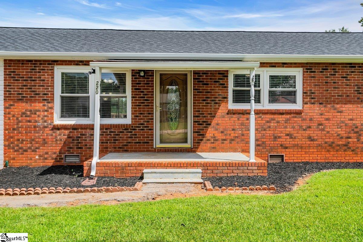 220 Oak Street Chesnee, SC 29323 - Photo 2 of 38