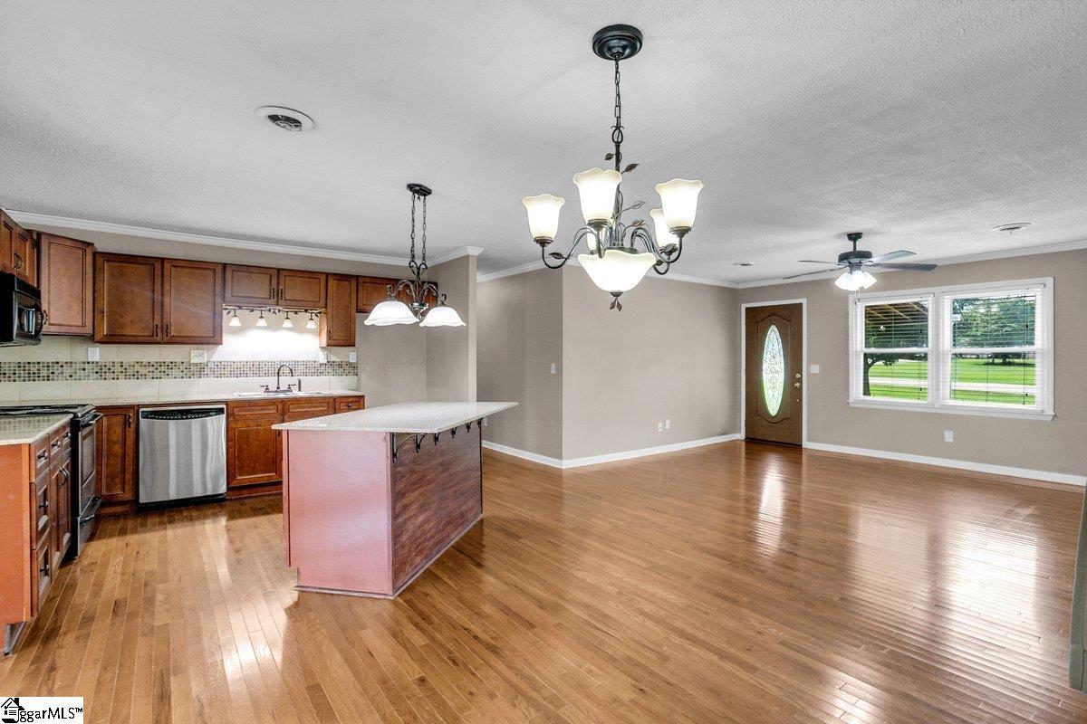 220 Oak Street Chesnee, SC 29323 - Photo 8 of 38