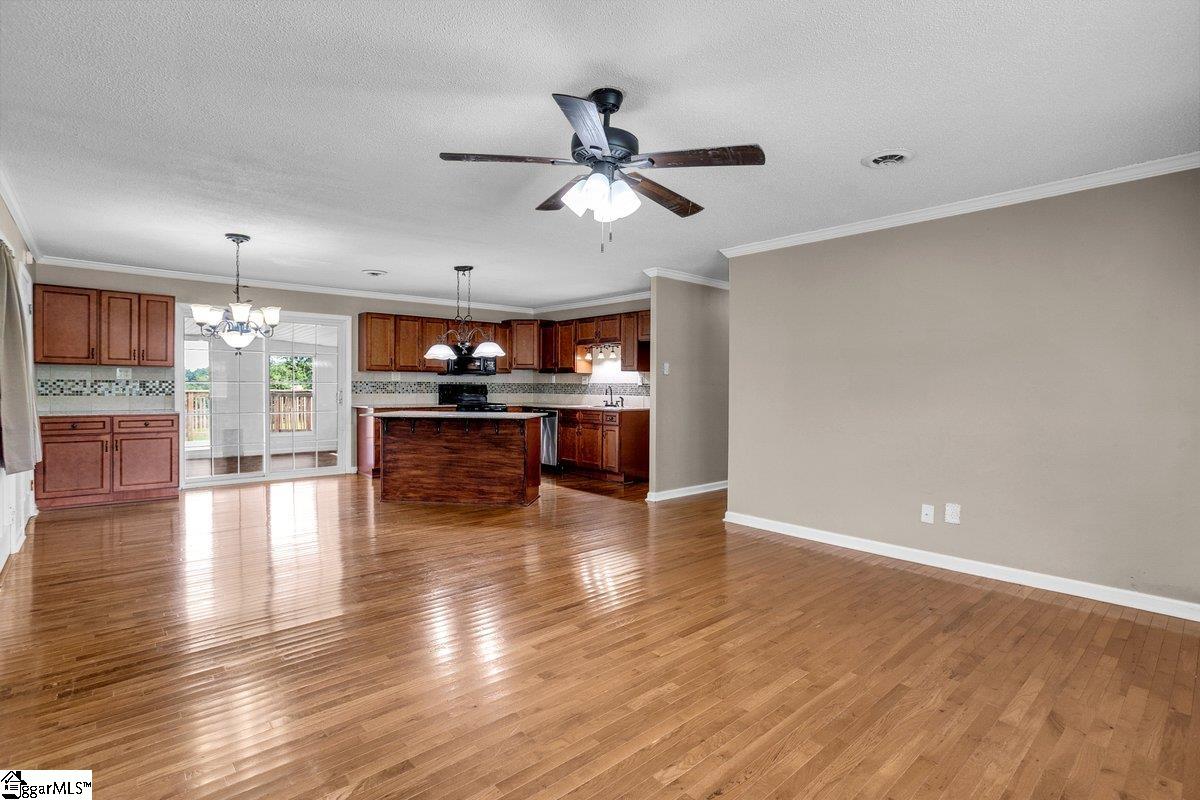 220 Oak Street Chesnee, SC 29323 - Photo 9 of 38