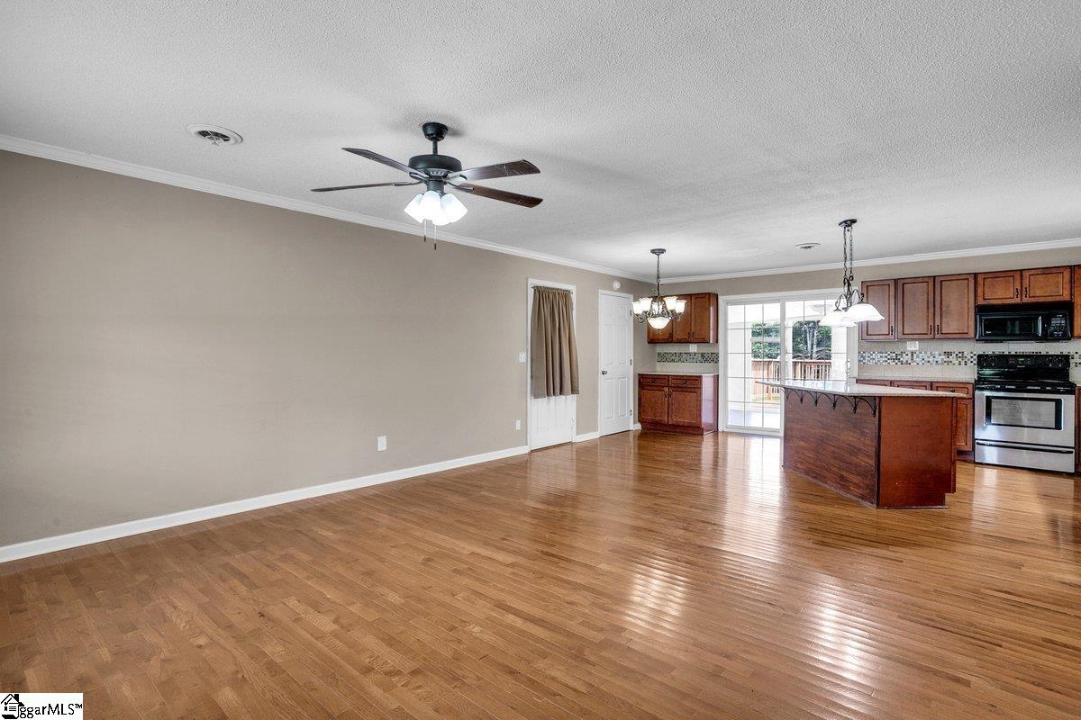 220 Oak Street Chesnee, SC 29323 - Photo 10 of 38